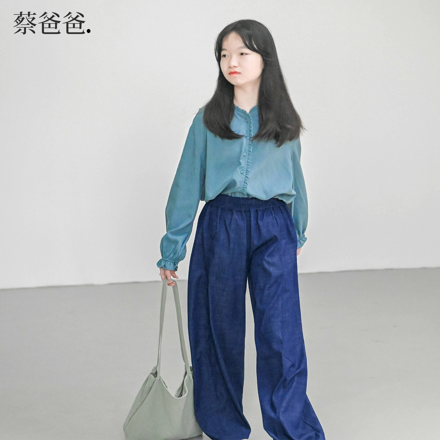 春秋款女童蓝色长袖衬衫文艺上衣