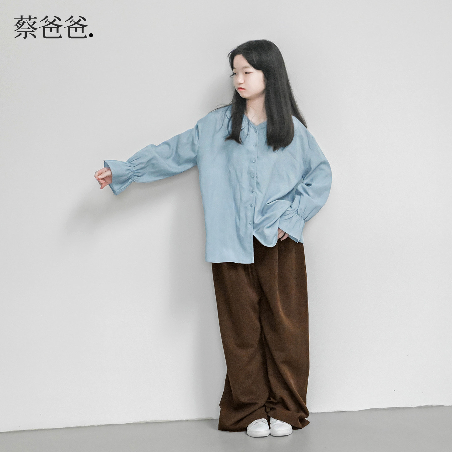 蓝色翻领上衣女童长袖春秋衬衫