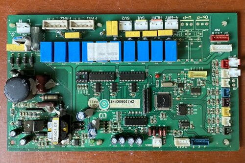 海尔中央空调主板0010451516A