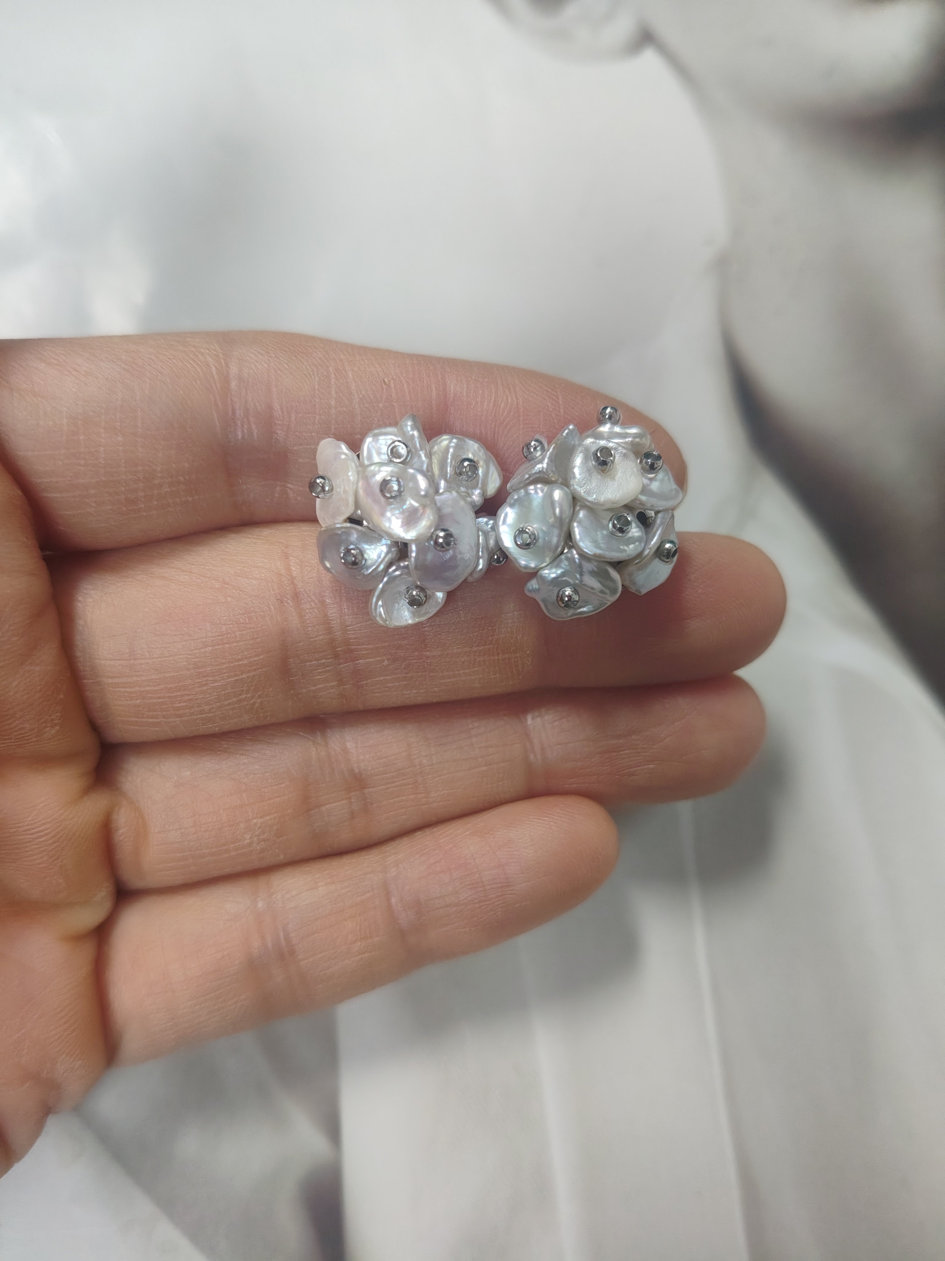 天然淡水蓝光花瓣珍珠耳钉繁花耳钉银针