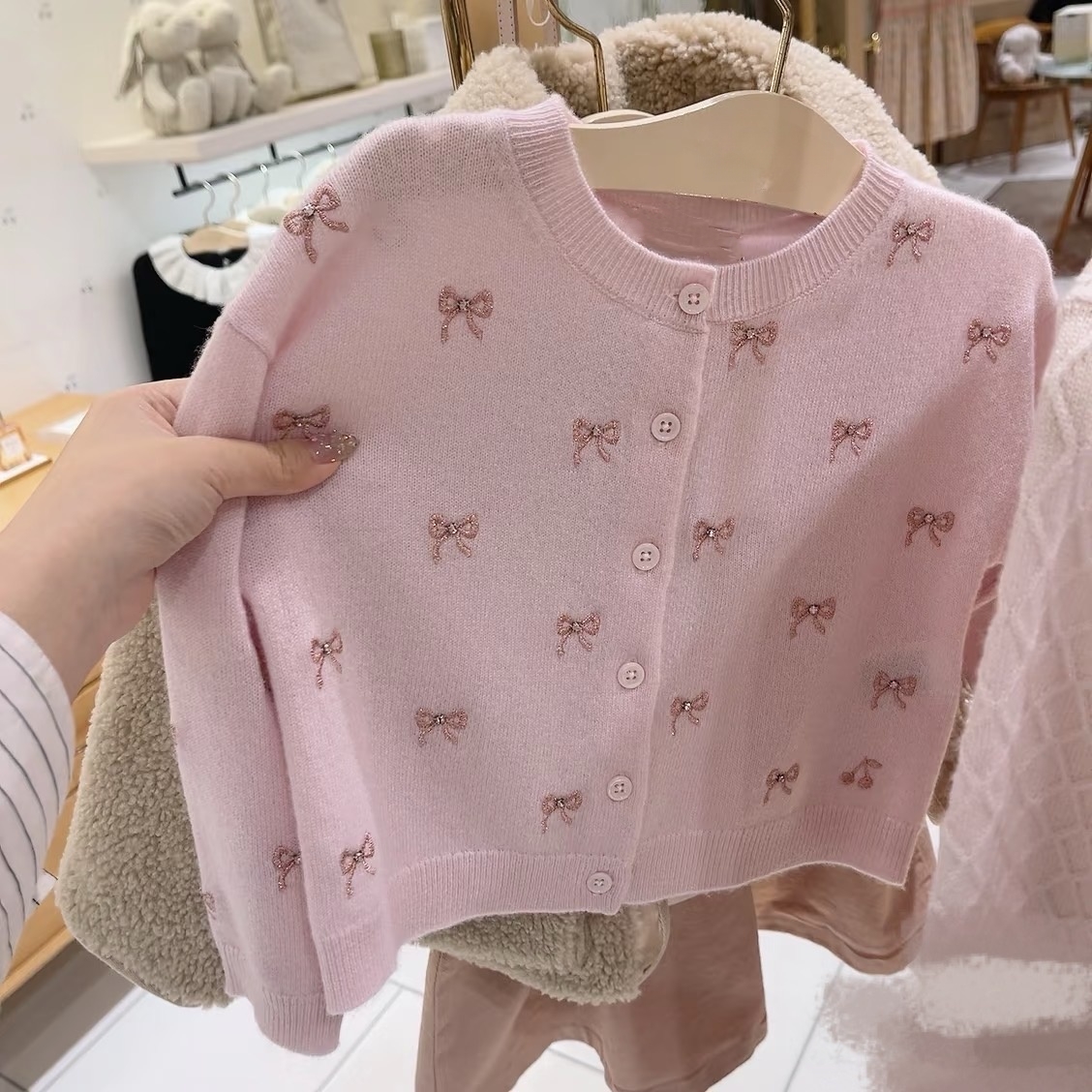 女童粉色蝴蝶结绣花羊绒开衫