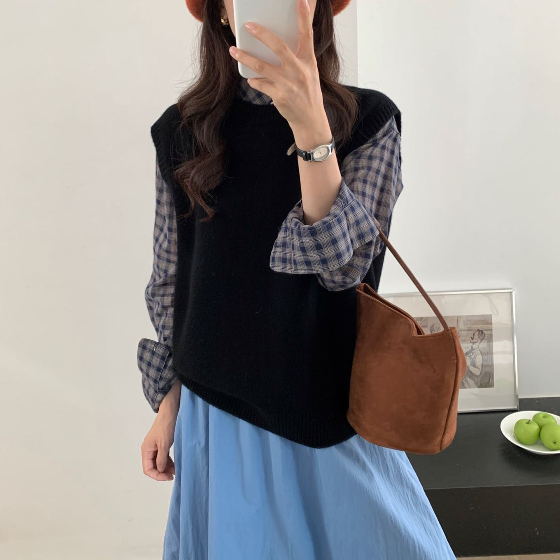 早秋新款简约圆领宽松休闲无袖背心羊毛马甲气质内搭坎肩显瘦马夹