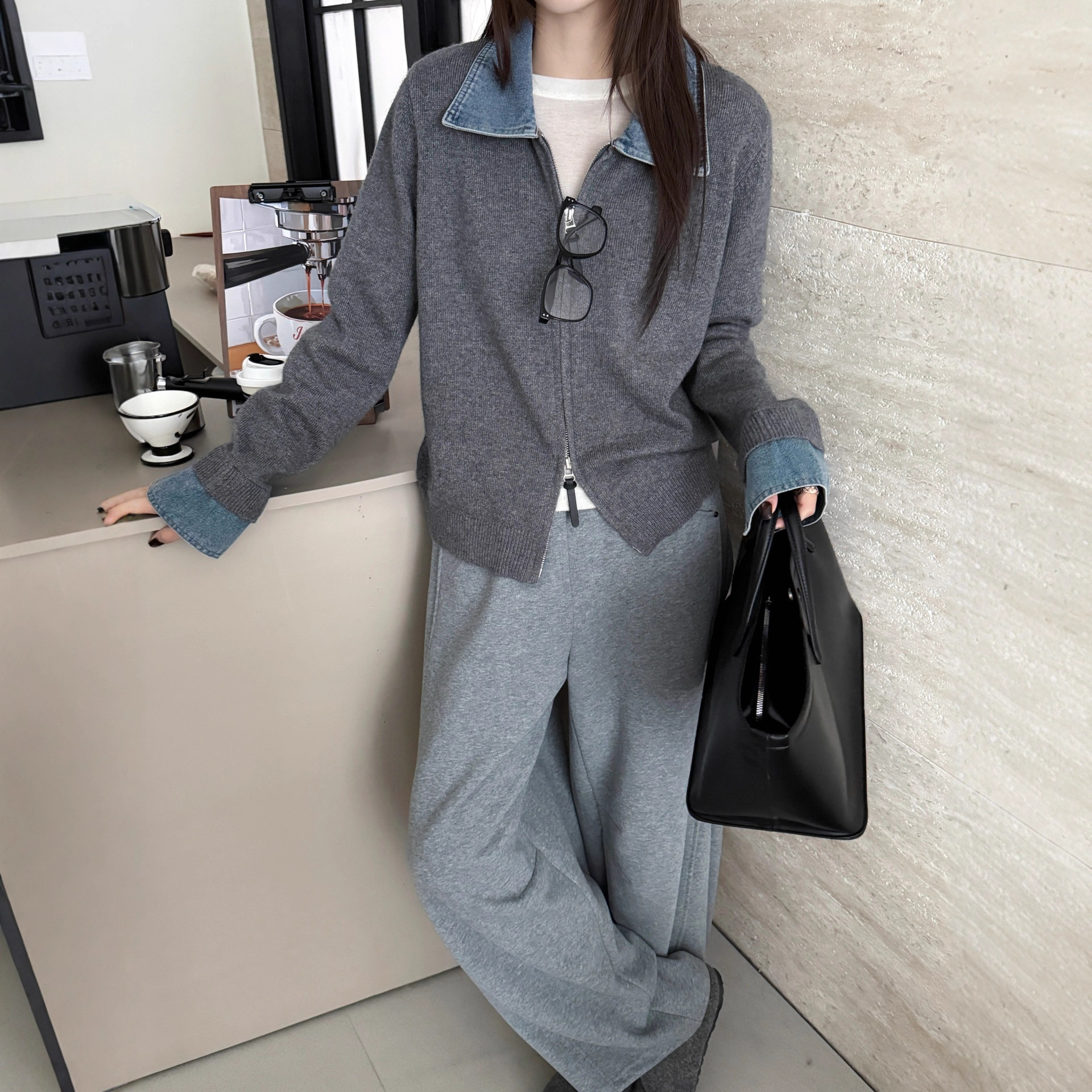 濮院蜜熊绒细羊毛牛仔领拼接灰色冬装针织毛衣开衫外套新款上衣女