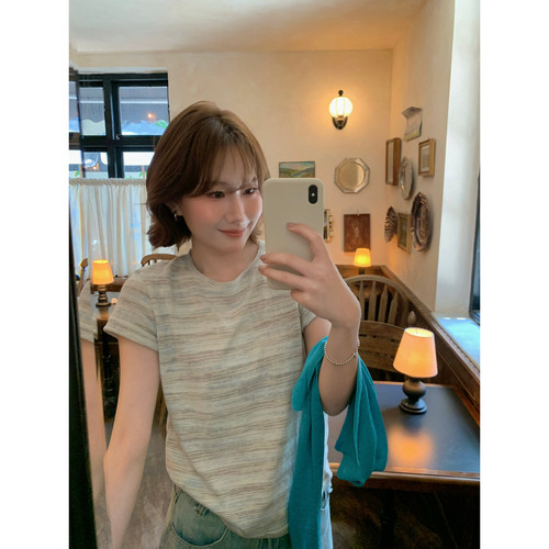 lower April（FA）-纹短袖T恤女夏百搭休闲正肩减龄短袖T恤180413
