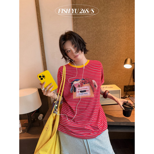 FISH YU -色领牛皮纸箱白墨印花彩色条纹宽松圆领短袖T恤626173