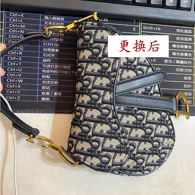 SADDLE SADDLE BAG ACCESSORIES REPLACEMENT CD CONNECTION BUCKLE SCREW HARDWARE SHOULDER STRAP BUCKLE BROKEN REPAIR CD METAL BUCKLE