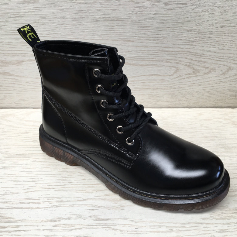 秋季新款断码真皮男鞋牛漆皮系带牛筋底英伦机车帅气马丁靴男短靴