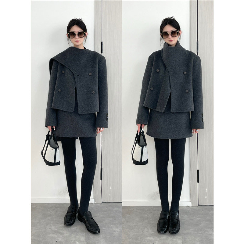 SW轻奢 柜上1900+高支高密羊驼毛混纺围巾领毛呢外套女冬短款大衣