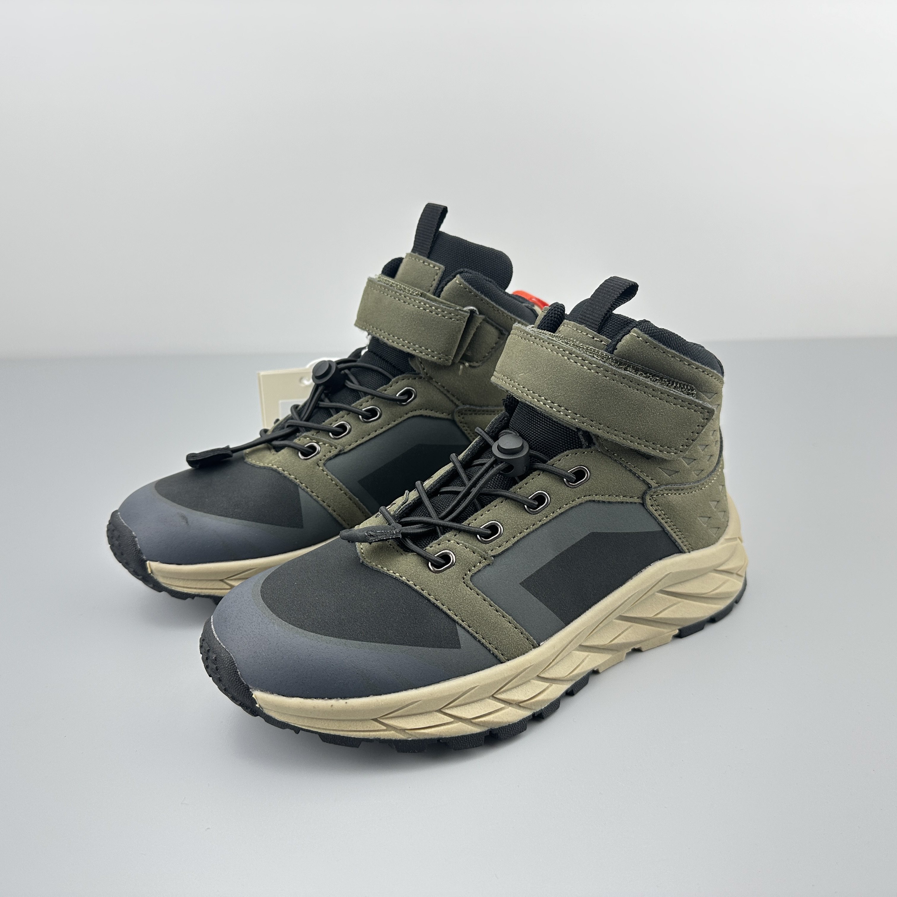 外贸原单出男童户外鞋防滑耐磨登山鞋中大童秋冬款徒步鞋,童鞋/婴儿鞋/亲子鞋,运动鞋,淘宝优惠券,粉丝福利购,淘宝优惠卷