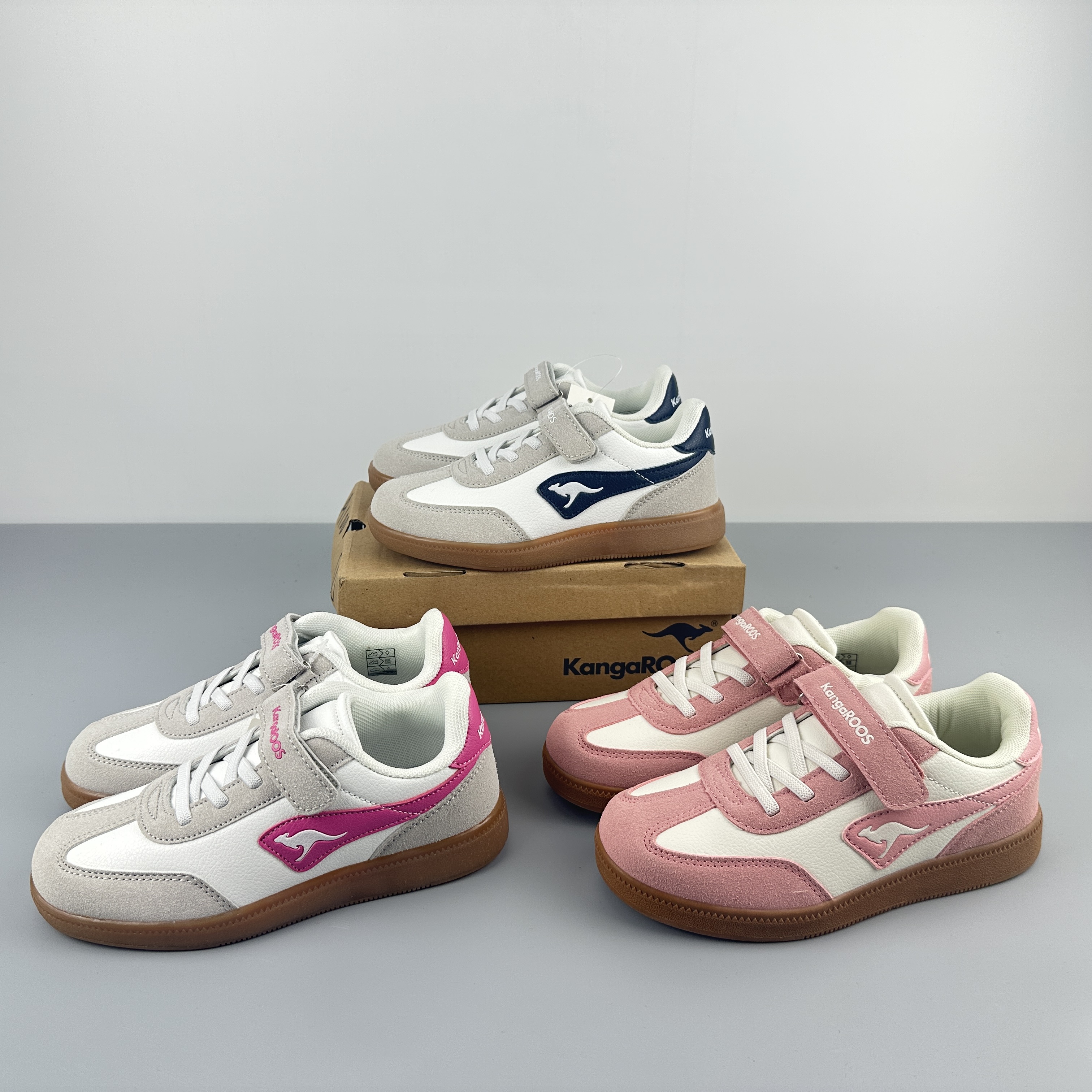 外贸原单出美国男女童运动鞋轻便防滑板鞋德训鞋小学生日常休闲鞋