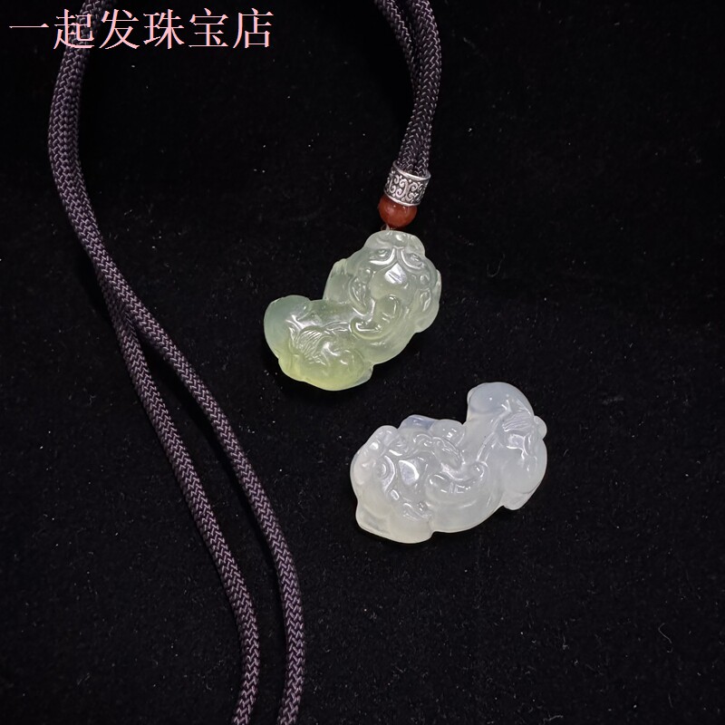 精品岫玉吊坠小貔貅葡萄冰种绿冰透手工雕刻男士女士学生挂坠
