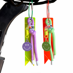 骑行反光挂饰坐垫飘带自行车挂件安全警示条夜骑挂绳高亮背包吊饰