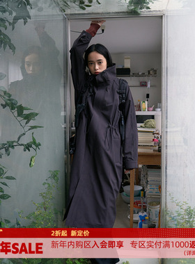 DOSORDONTS2025年秋冬新款简约复古深紫灰抽绳调节立领风衣外套女