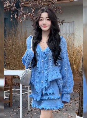 大码胖mm多巴胺蓝色镂空针织套装女秋季新款木耳边显瘦气质两件套