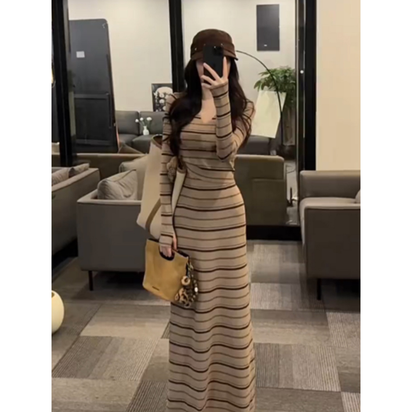 大码胖mm纯欲辣妹气质V领修身条纹上衣半裙女装秋冬新款时尚套装