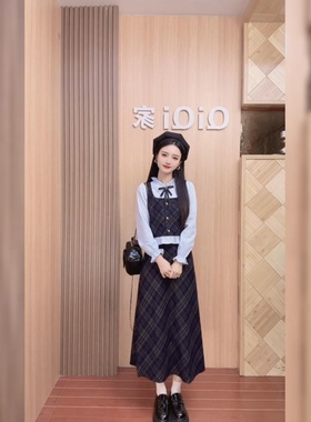 大码胖MM韩系穿搭时尚撞色衬衫秋季新款显瘦半身裙学院风两件套装