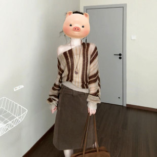 大码胖mm韩系慵懒风条纹针织毛衣女春季新款小众不撞款半身裙套装