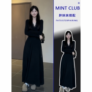 大码 黑色蕾丝花边V领收腰连衣裙气质高级感褶皱大摆长裙 胖MM法式