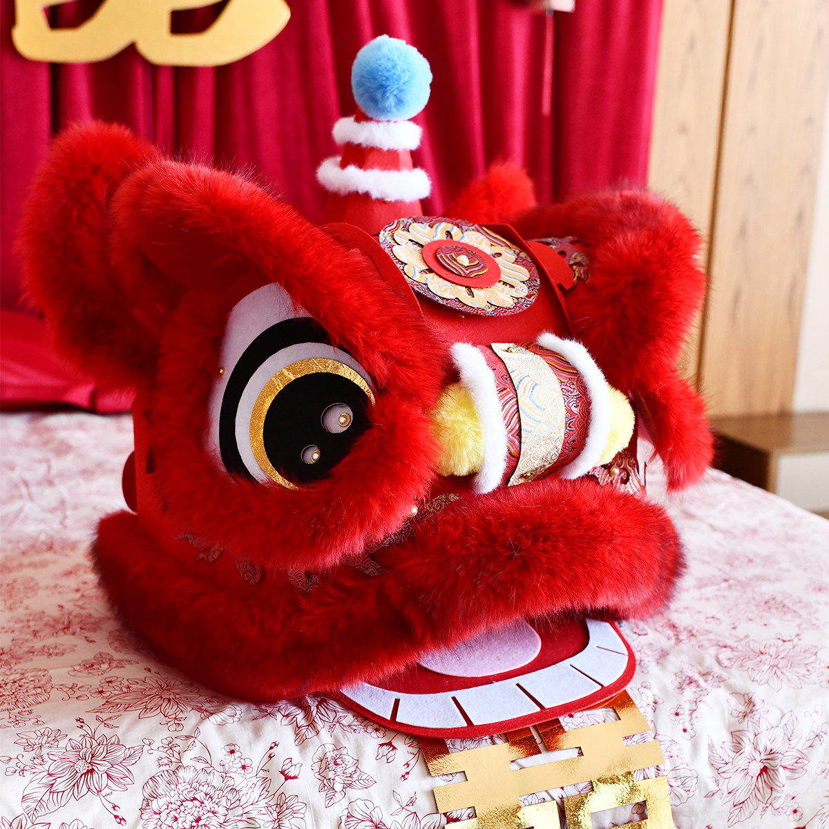 国风毛绒醒狮婚房摆件图片