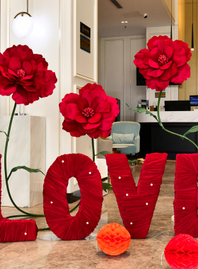 男女方结婚丝绒红色LOVE创意装饰套装婚房客厅角落高级感摆件布置