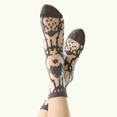 袜say 薄中筒潮袜 复古网红风微透亮光丝立体浮雕袜街头个性 夏季 款