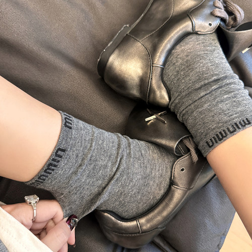 袜say刺绣水晶丝纯色中筒袜女袜