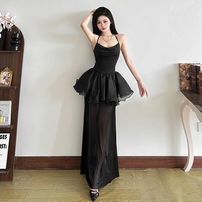 法式千金风黑色露背挂脖连衣裙女