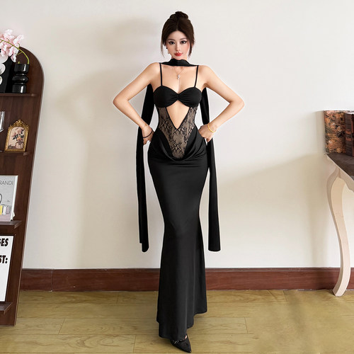 暗夜缪斯性感镂空蕾丝吊带连衣裙