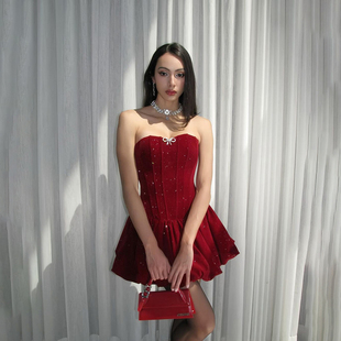 轻奢高腰礼服裙短裙 优雅气质感亮闪闪抹胸连衣裙女 怪诞女孩 法式