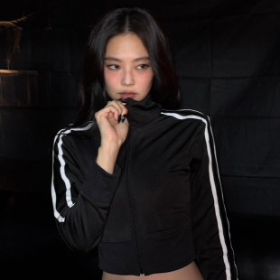 运动休闲露脐上衣 两条杠拉链短外套女 怪诞女孩 金智妮Jennie同款