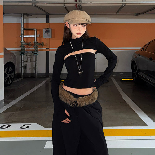 甜酷黑色修身抹胸坎肩上衣两件套