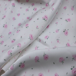 春夏新到货米白色印小碎花顺垂麻纱缎面料春夏外套布料