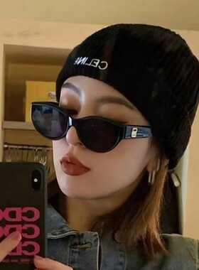 夏季网红同款墨镜女复古辣妹猫眼小框眼镜出游穿搭防紫外线太阳镜