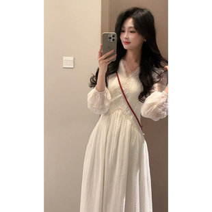 小矮个子白色长袖v领连衣裙显瘦初恋温柔风150cm蕾丝收腰中长裙女