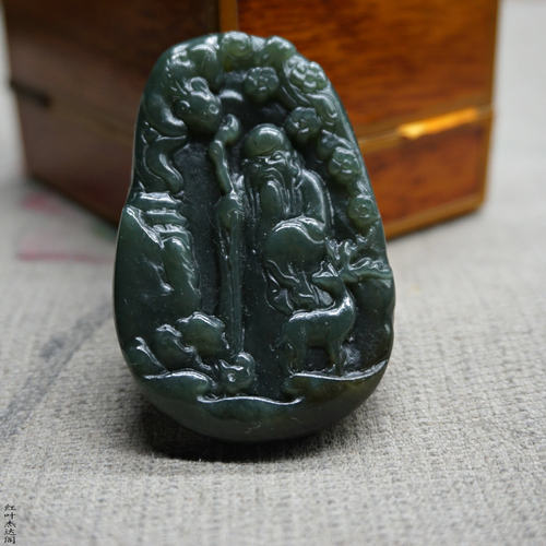 糖青玉俏色雕刻福禄寿星吊坠