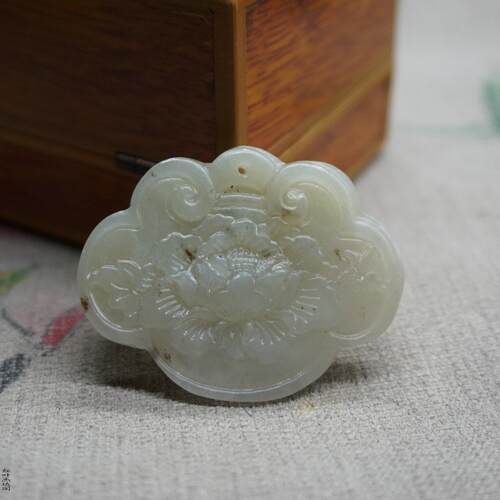 锁骨链双面雕刻蝶恋花花开富贵锁