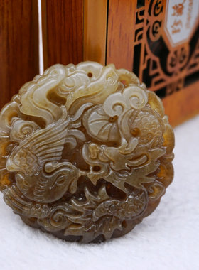 天然和田玉龙凤呈祥挂件糖玉龙凤吊坠男女款玉器项坠玉牌玉坠