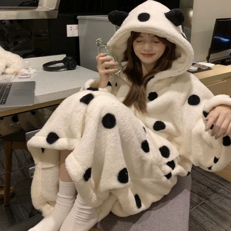 行走的被子！超舒服保暖~加绒加厚珊瑚绒波点连帽长款睡袍家居服