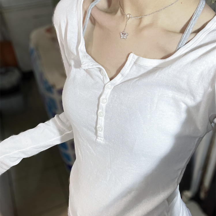 白女穿搭~超显嫩纯欲显瘦大U领1*1平纹棉弹力修身b*m六粒扣长袖T