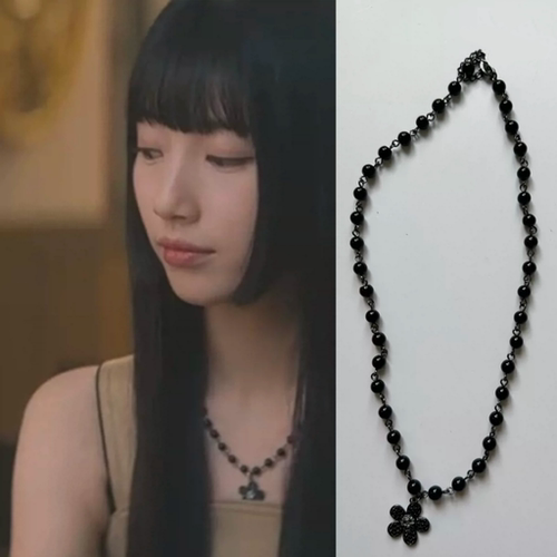 花朵斗娜裴秀智项链张泽禹