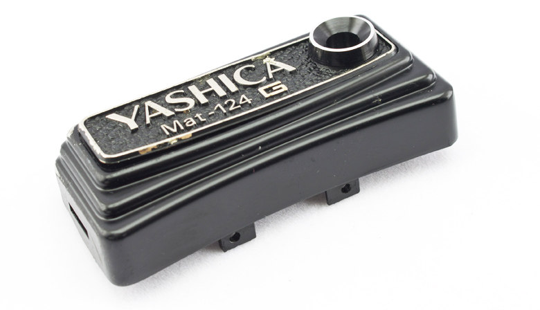 11044 YASHICA 124G MEDIUM FORMAT DOUBLE REFL..