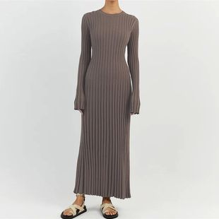 秋冬修身纯色喇叭袖针织长裙女 Horn sleeve knitted long skirt