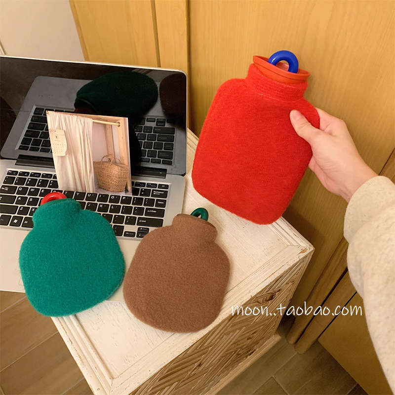 复古毛绒热水袋注水暖水袋防爆热敷暖肚便携暖手宝痛经女生专用