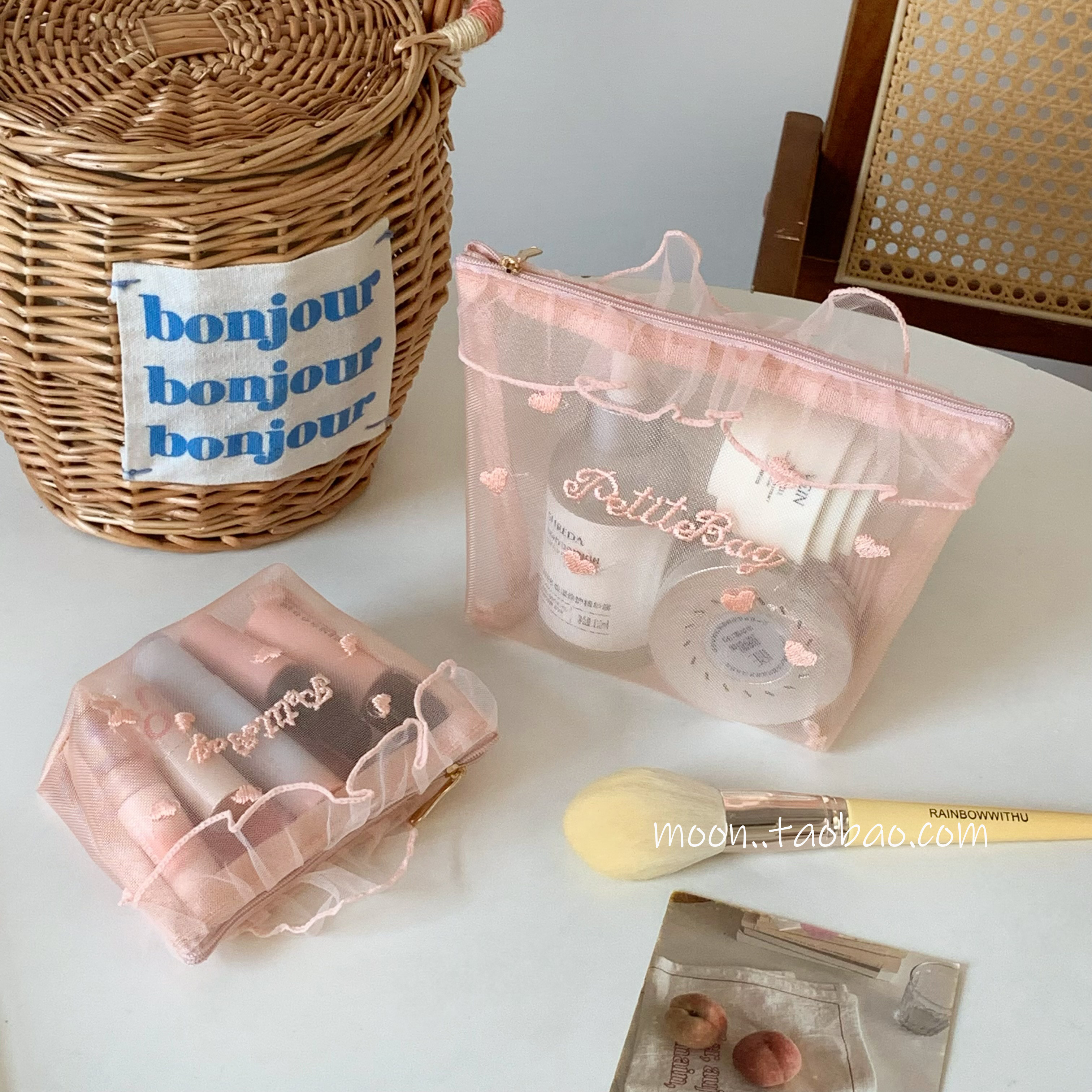 拥有超韩的嫩嫩包！小型卡通网纱化妆包洗漱收纳袋手包女便携旅行