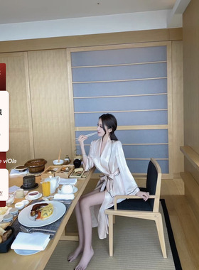 viola【闺房漫游记】重磅Du家 裸粉色睡袍 珍藏私服