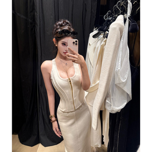 现货 viola【天使之翼】做了一个月一直在等面料拉链背心法式套装