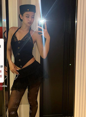 【现货】viola【jen*ie战服】met*gal区别市面版蕾丝挂脖短裙吊带