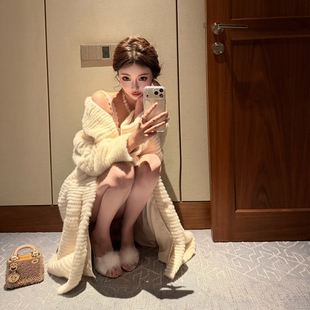 viola【典藏白珍珠】D1o* Elite27W进口芬兰羊绒底水貂外套气质