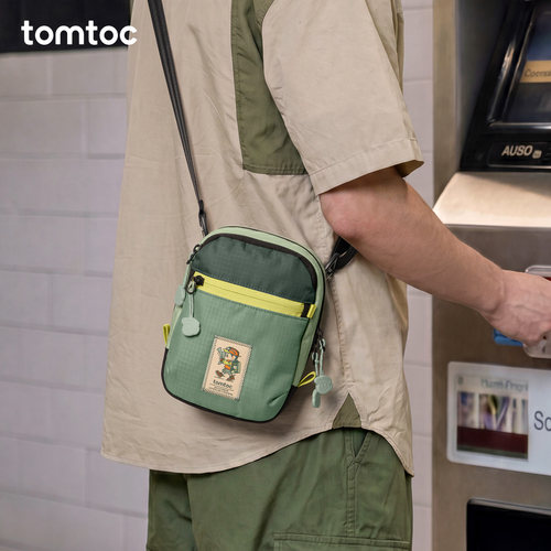 tomtoc吉考斯工业小型旅行斜挎包