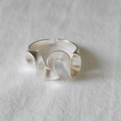 S925通体纯银戒指轻奢个性 不规则旋转异形花朵高级设计素银指环